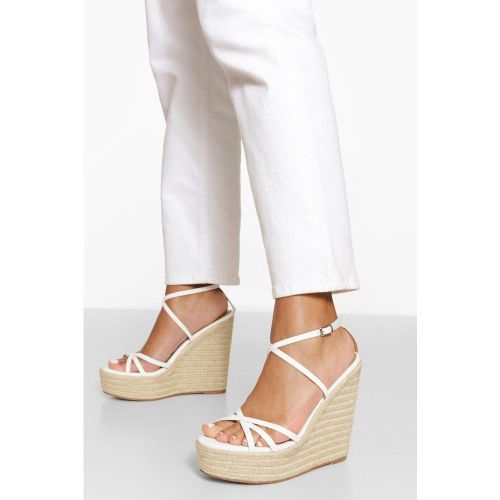 Sandales Espadrilles Compensées À Lanières Mé"Tall"isées - boohoo - Modalova