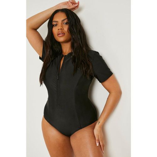 Grande Taille - Maillot De Bain Zippé - boohoo - Modalova