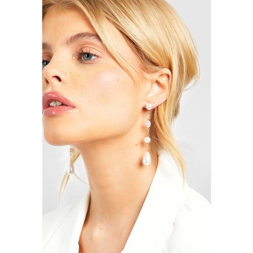 Boucles D'Oreilles Pendantes Perlées - boohoo - Modalova