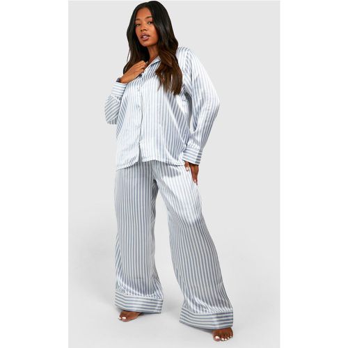 Grande Taille - Ensemble De Pyjama Satiné À Rayures - boohoo - Modalova