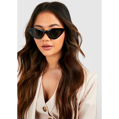 Lunettes De Soleil Basiques Œil De Chat - boohoo - Modalova