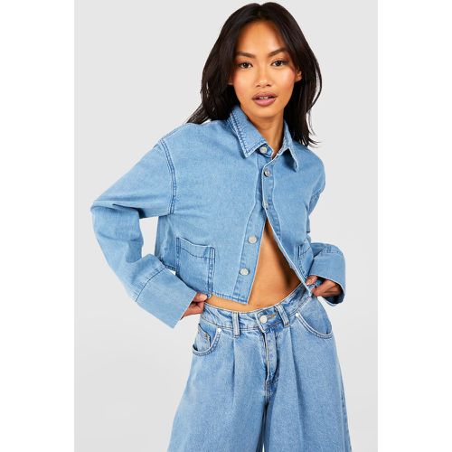 Chemise Courte En Denim À Poches - boohoo - Modalova