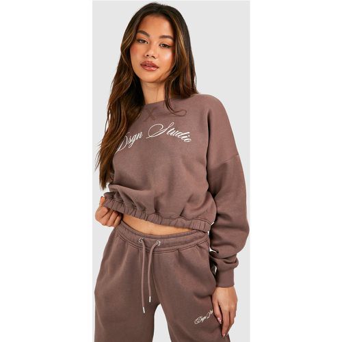 Dsgn Studio Printed Elasticated Hem Cropped Boxy Sweatshirt - boohoo - Modalova