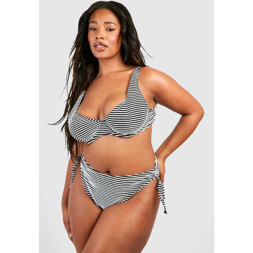 Grande Taille - Bikini Froncé Côtelé - boohoo - Modalova