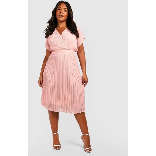 Grande Taille - Robe Plissée Mi-Longue Cache-Cœur - /Coquille D'Œuf - 44, /Coquille D'Œuf - boohoo - Modalova