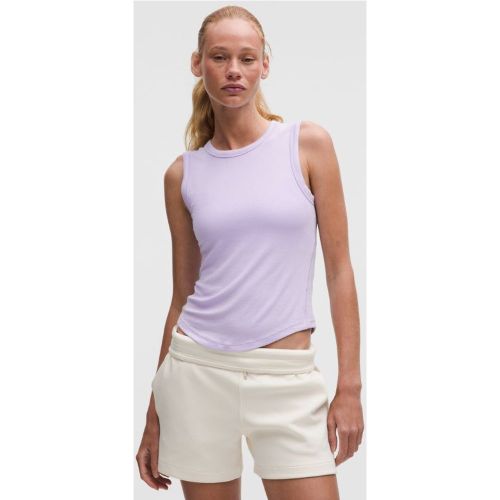 Ce débardeur léger à coupe ajustée offre un niveau de douceur et d’extensibilité idéal, et vous va comme une seconde peau | lululemon – Déb - 156503111 - Modalova