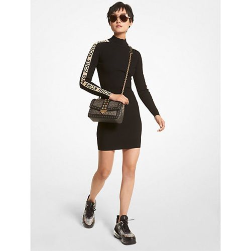MK Robe-pull à col roulé en viscose extensible côtelée avec bande à logos - /DORÉ(OR) - Michael Kors - MICHAEL Michael Kors - Modalova