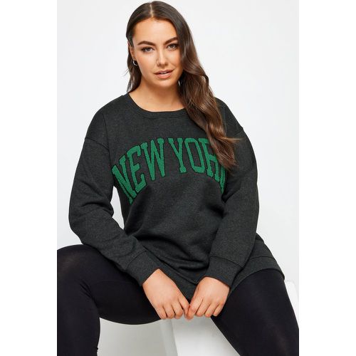 Sweatshirt Brodé 'New York' , Grande Taille & Courbes - Yours - Modalova