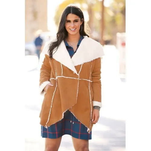 Manteau intérieur fourrure synthétique bas en pointes grandes tailles - Camel - 3 SUISSES - Modalova