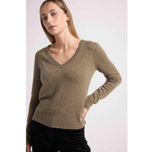 Pull col V ZEFINA en cachemire khaki - Maison Héritage - Modalova