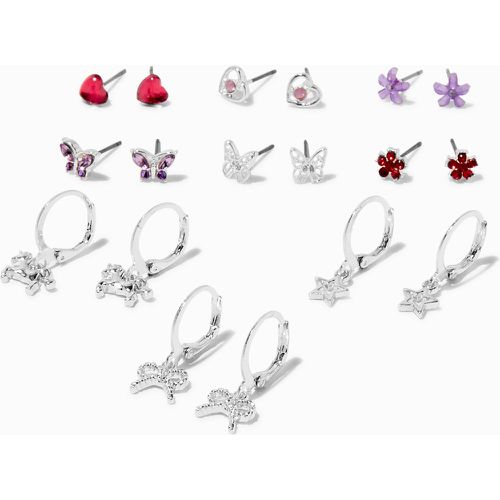 Boucles d’oreilles aux designs variés papillons et fleurs couleur - Lot de 9 - Claire's - Modalova