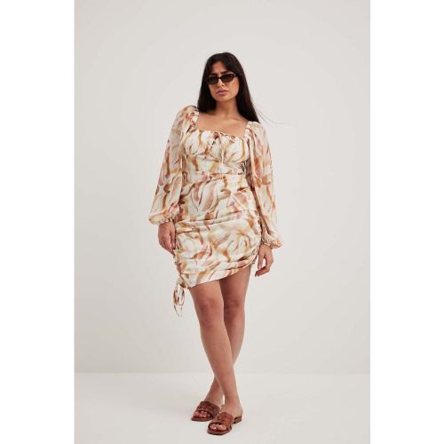 Robe courte en mousseline à cordon de serrage - Multicolor - NA-KD Boho - Modalova