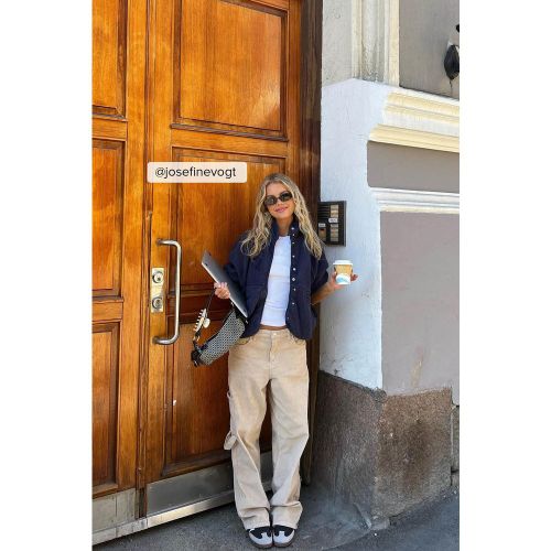 Pantalon taille basse en velours côtelé - Beige - Ella Karberg x NA-KD - Modalova