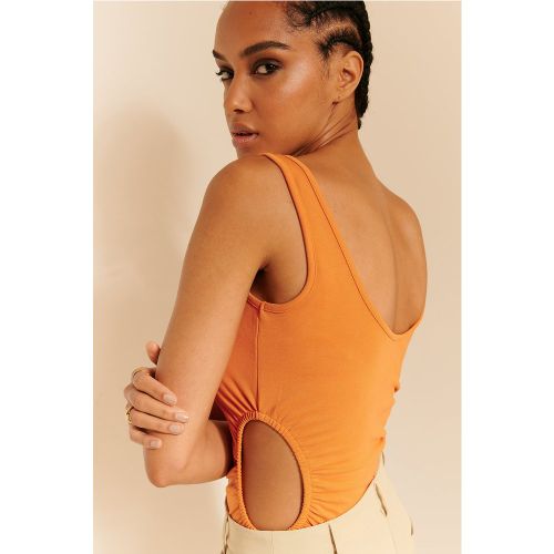 Body à découpes - Orange - Oumayma x NA-KD - Modalova