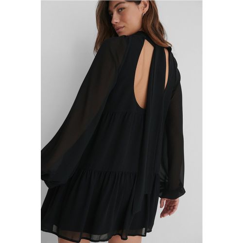 Robe dos nu recyclée - Black - The Fashion Fraction x NA-KD - Modalova