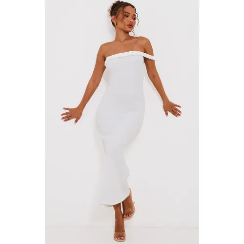 Petite Robe longue texturée blanche à détail torsadé - PrettyLittleThing - Modalova