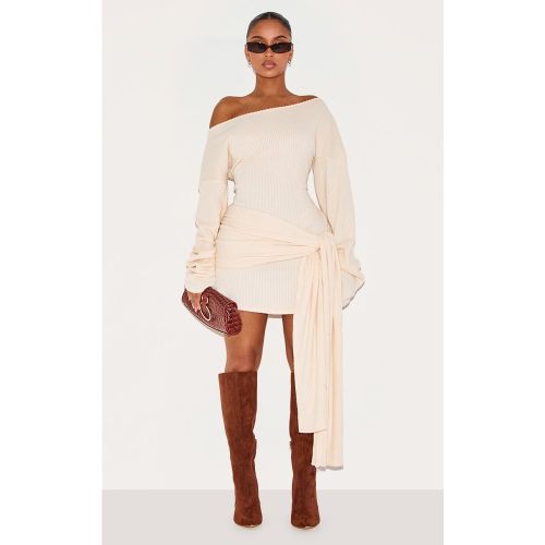 Shape Mini robe côtelée brossée à col bateau et détail noué sur la taille - PrettyLittleThing - Modalova