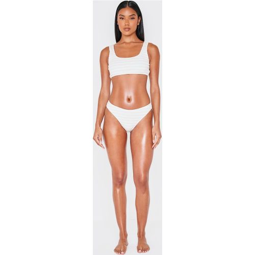 Bas de maillot de bain tanga crêpé à rayures - PrettyLittleThing - Modalova