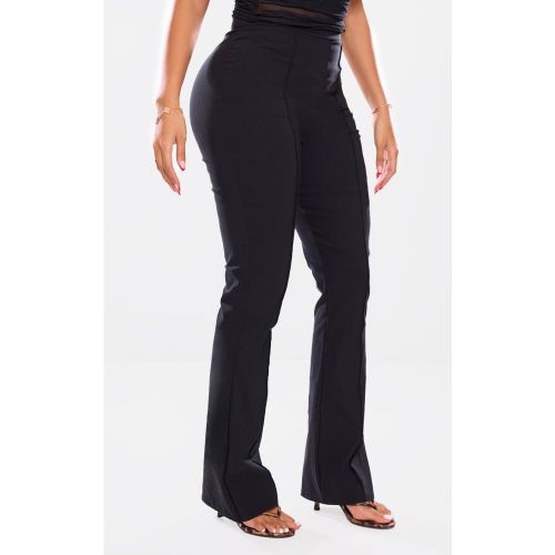 Shape Pantalon de tailleur flare à taille haute et pinces - PrettyLittleThing - Modalova