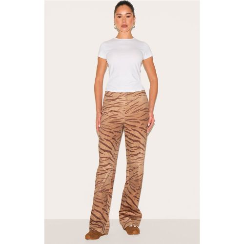 Pantalon imprimé tigre - PrettyLittleThing - Modalova