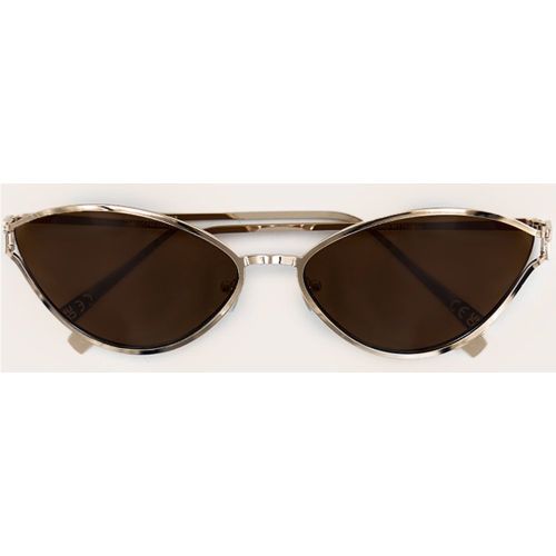 Lunettes de soleil style oeil de chat à monture en métal - PrettyLittleThing - Modalova