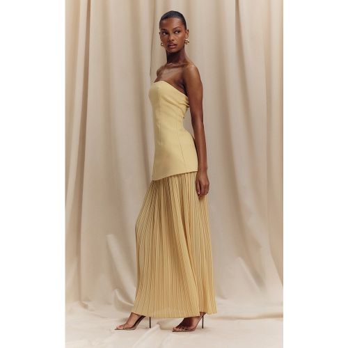 Robe bustier longue à partie en mousseline de soie plissée - PrettyLittleThing - Modalova