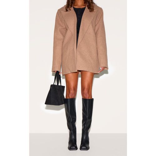 Bottes hautes carrées en PU à talon carré haut - PrettyLittleThing - Modalova