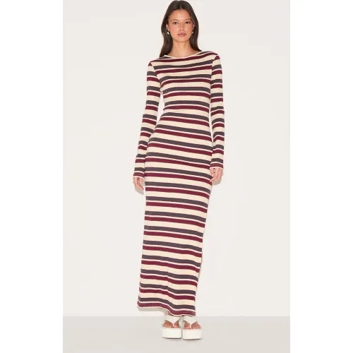Robe moulante rayée à col bateau et manches longues - PrettyLittleThing - Modalova