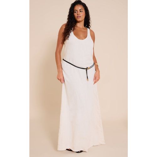 Plus Robe longue texturée à col rond - PrettyLittleThing - Modalova