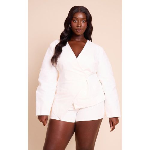 Plus Blazer de tailleur en effet lin deluxe à manches cocon et taille cintrée | Taille 54 - PrettyLittleThing - Modalova