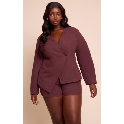 Plus Mini short de tailleur en effet lin deluxe - PrettyLittleThing - Modalova