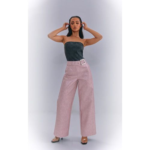 Petite Pantalon droit délavé rose à détail ceinture - PrettyLittleThing - Modalova