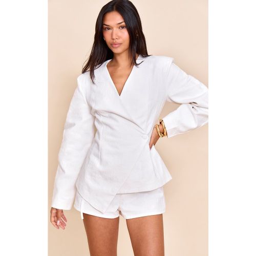 Mini short de tailleur en lin deluxe - PrettyLittleThing - Modalova