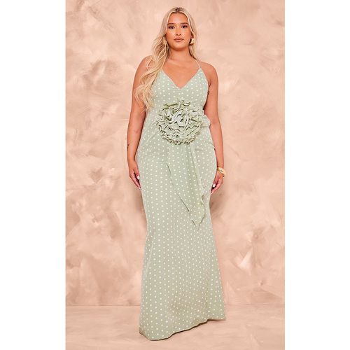 Plus Robe longue satinée vert à pois et détail rose devant - PrettyLittleThing - Modalova