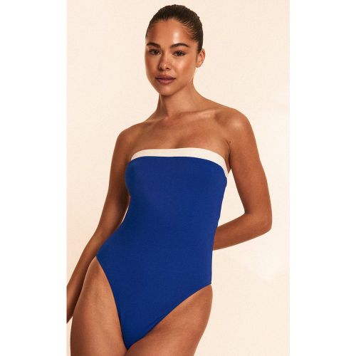 Maillot de bain bustier à liseré contrastant - PrettyLittleThing - Modalova