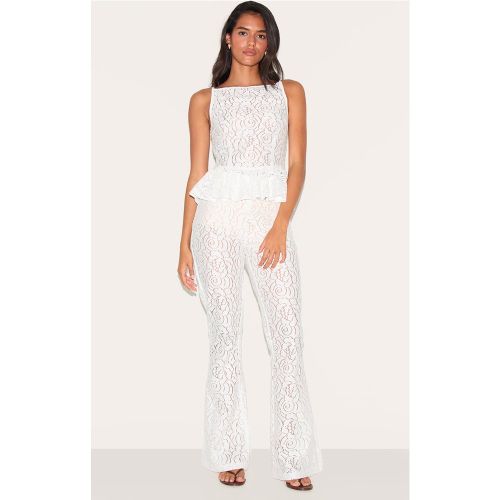 Pantalon flare en dentelle blanche transparente | Taille 38 - PrettyLittleThing - Modalova