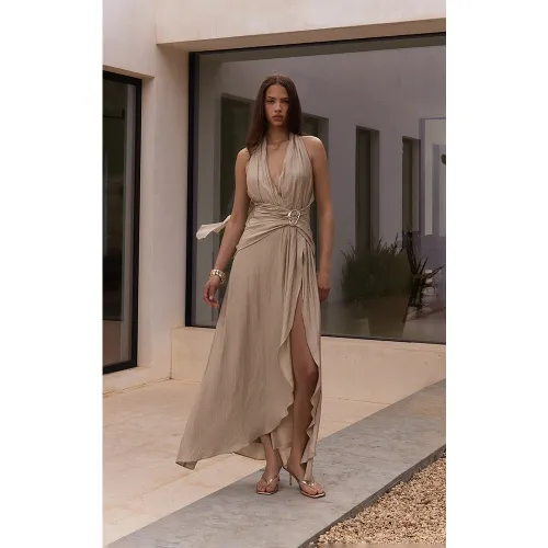Robe longue texturée à décolleté et empiècement - PrettyLittleThing - Modalova
