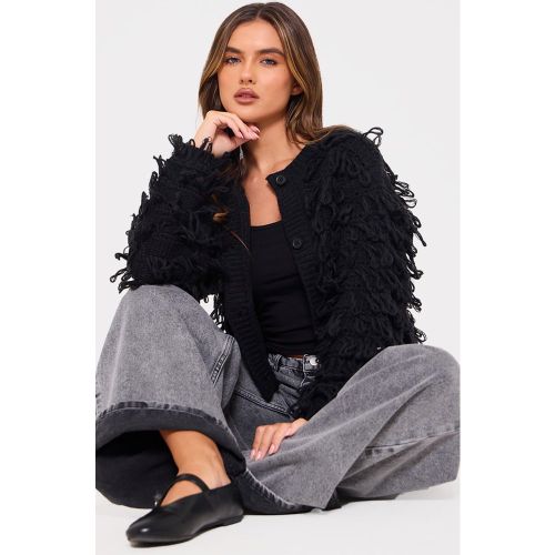 Cardigan en maille tricot bouclée à col ras et boutons | Taille Large - PrettyLittleThing - Modalova