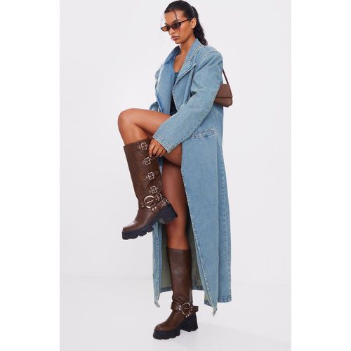 Manteau long en jean bleu moyen délavé - PrettyLittleThing - Modalova