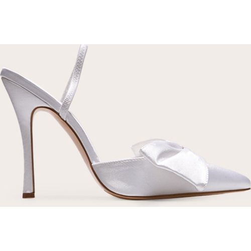 Escarpins pointus satinés à détail noeud et bride sur le talon - PrettyLittleThing - Modalova