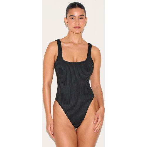 Maillot de bain texturé à rayures et col rond - PrettyLittleThing - Modalova