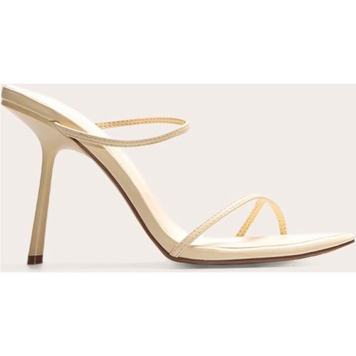 Mules rondes en PU à talon aiguille haut et brides - PrettyLittleThing - Modalova