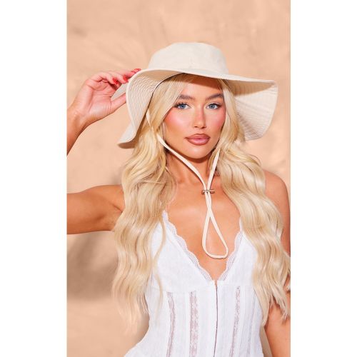 Chapeau effet lin blanc naturel à cordons ajustables - PrettyLittleThing - Modalova