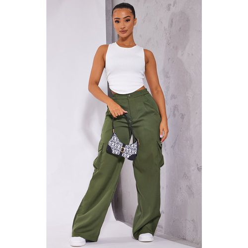 Petite Pantalon cargo style utilitaire à pinces - PrettyLittleThing - Modalova