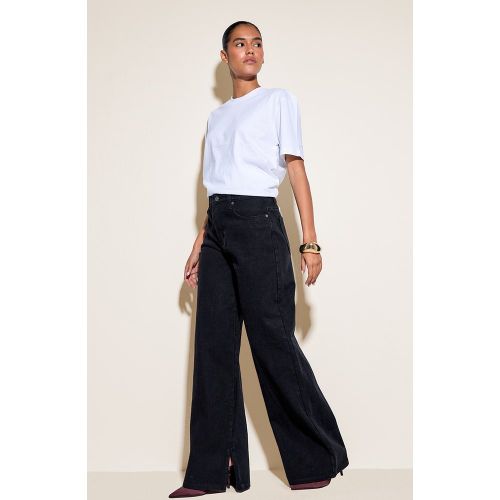 Jean boyfriend à taille haute et ourlets fendus | Taille 34 - PrettyLittleThing - Modalova