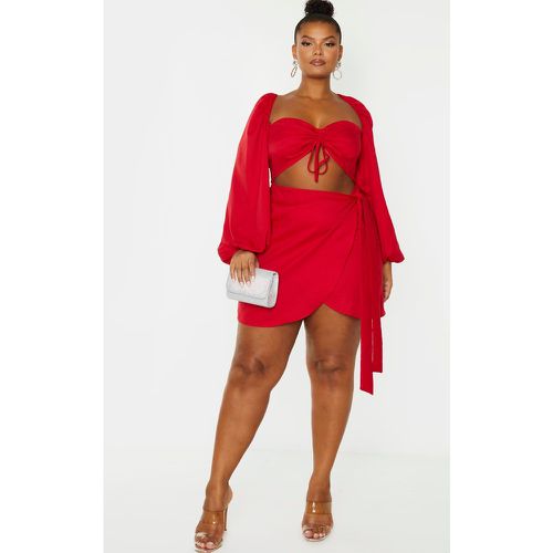 Plus Robe moulante découpée froncée - PrettyLittleThing - Modalova