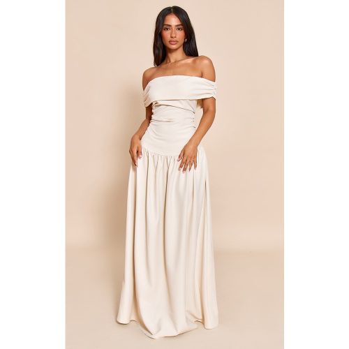 Petite Robe longue plissée à épaules dénudées - PrettyLittleThing - Modalova