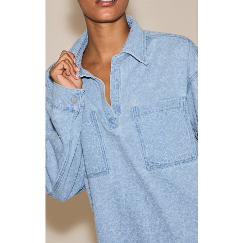 Chemise oversize en jean bouclé | Taille 34 - PrettyLittleThing - Modalova