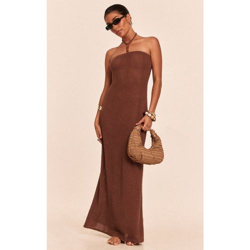 Petite Robe de plage longue en maille style crochet à dos nu et empiècements perles - PrettyLittleThing - Modalova