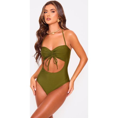 Maillot de bain à dos nu et découpe - PrettyLittleThing - Modalova